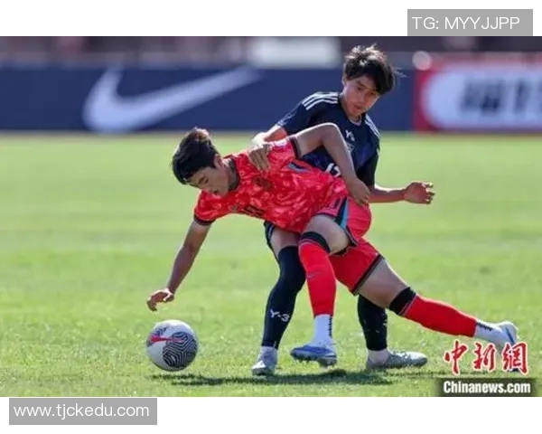 在韩国街头偶遇足球明星的惊喜瞬间与精彩合影分享